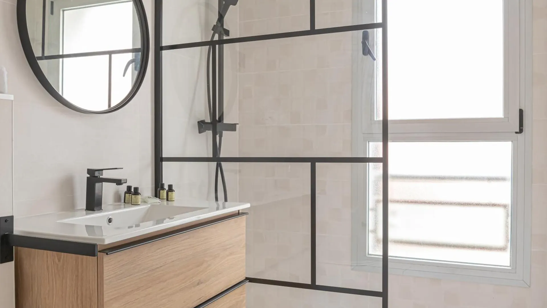 Dobo Malaga Postigos Apartment 0*,