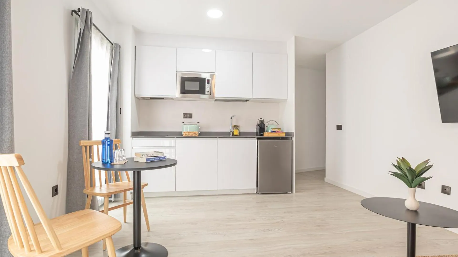Dobo Malaga Postigos Apartment